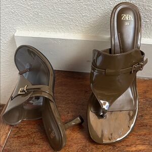 Zara Women's Glossy Brown Sandals